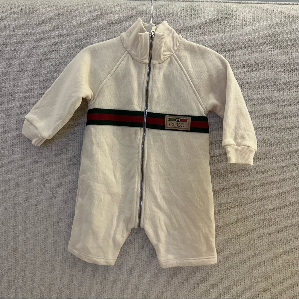 Gucci Classic Cream Kids One Piece 0-6 mo Never Worn!
